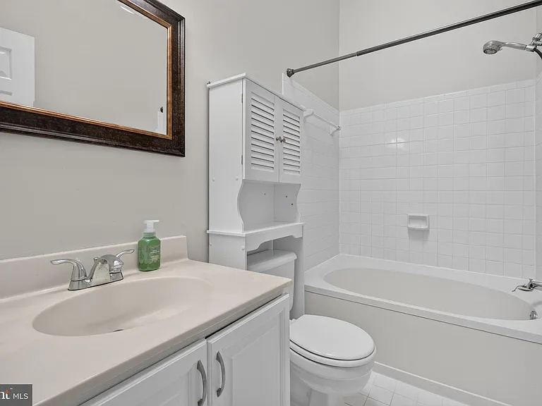 7259 Worsley Way — Photo 30