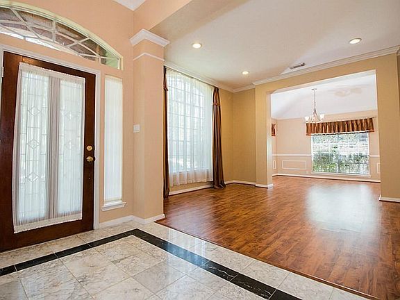 4th image of 3218 Serene Oak Dr