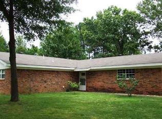 520 S Davis St, Conway, AR 72034