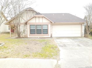 8022 Coral Trl, San Antonio, TX 78244