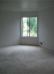 4th image of 37 Kensington Ct