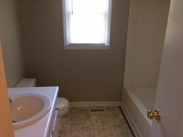 937 Vonier Rd — Photo 9