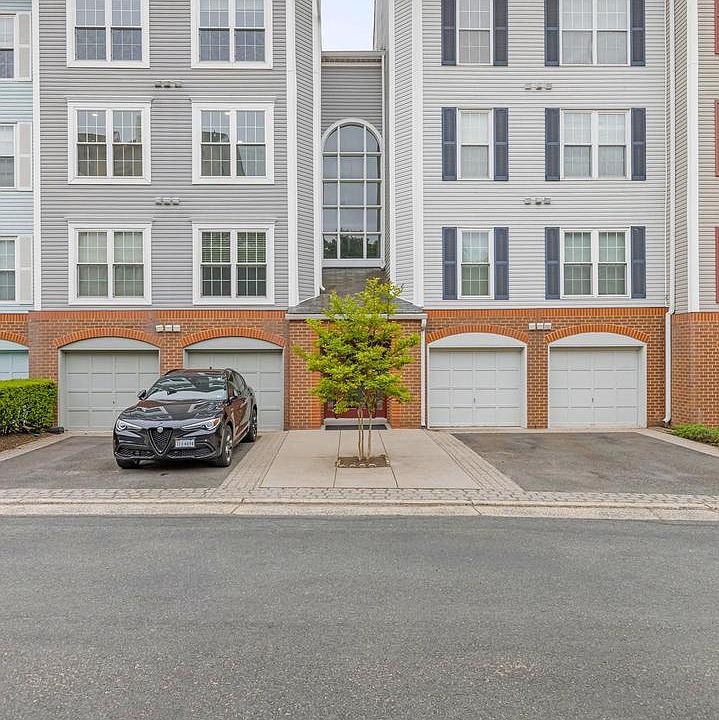 1st image of 257 S Pickett St APT 302