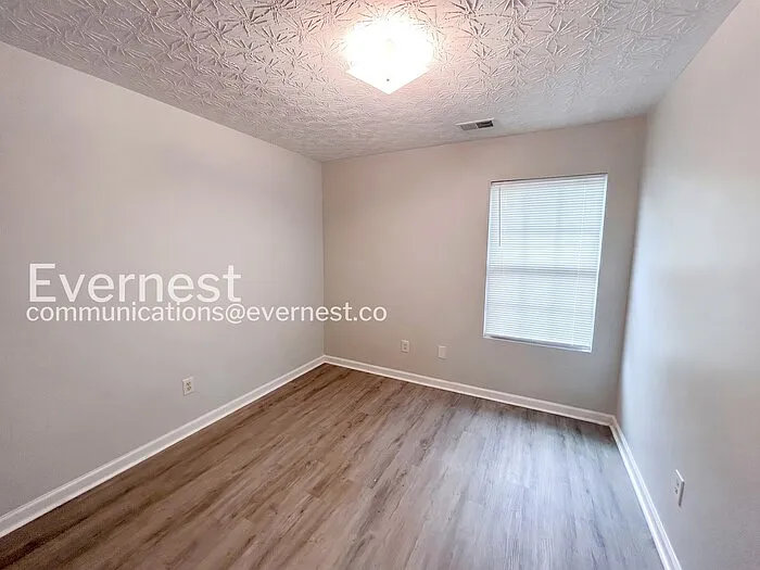 5604 Windfall Ln — Photo 21
