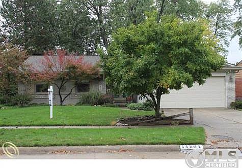 14804 Cherry Lane 002.jpg