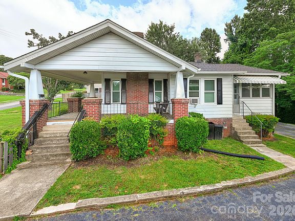 3rd image of 46 Gilkey St