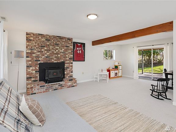 Modern Horizontal Iron stair rail