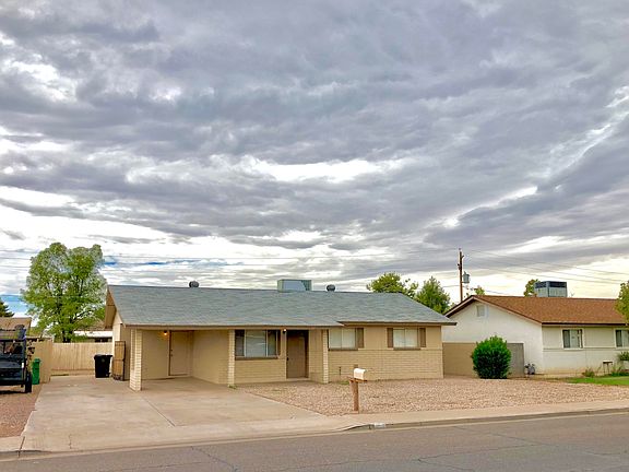 2nd image of 837 E 10th Ave