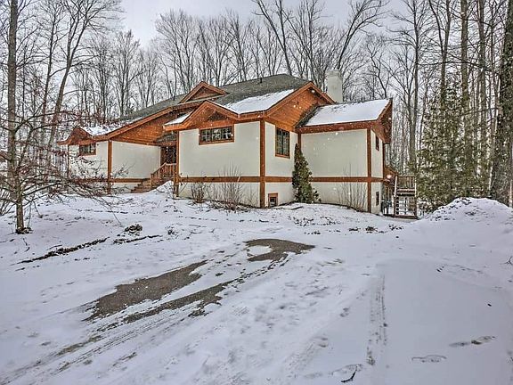 3rd image of 2538 Village Dr