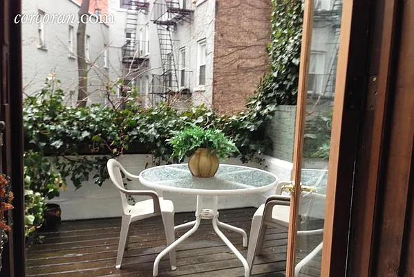 Rented by Corcoran | media 19