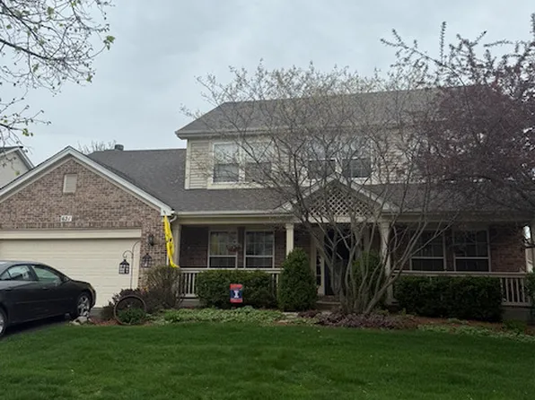 621 Manhattan Cir, Oswego, IL 60543