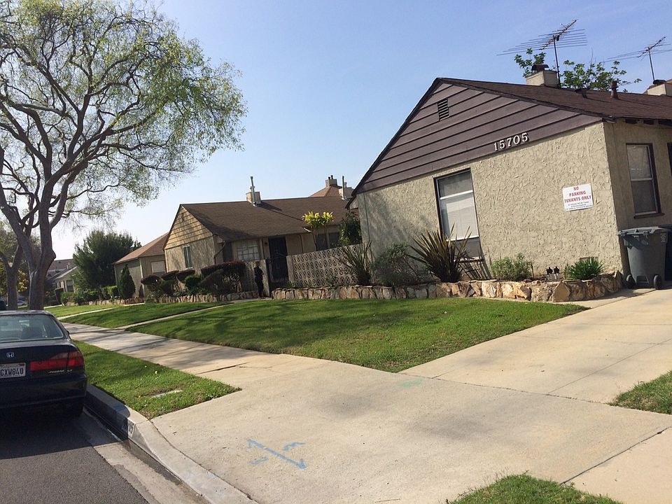1st image of 15705 Brighton Ave APT A