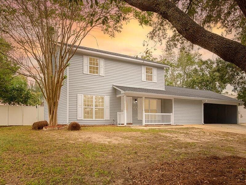 1st image of 207 Candace Ct