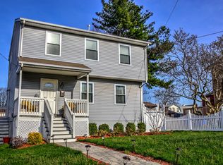 15 Paul St, Fords, NJ 08863