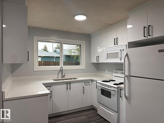 5th image of 2613 105a St NW