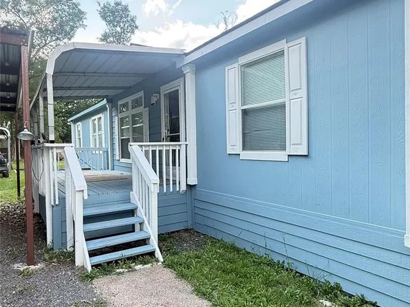14724 Country West Dr, Conroe, TX 77302