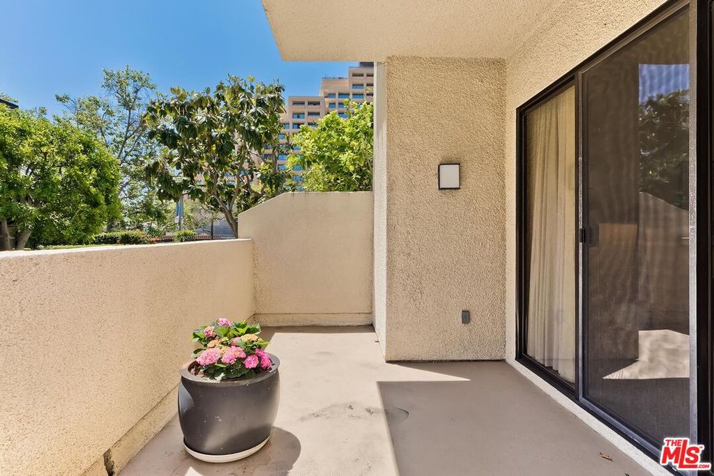 2253 Century Hl, Los Angeles, CA - View 5