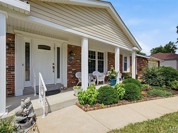 5th image of 273 Prince Towne Dr