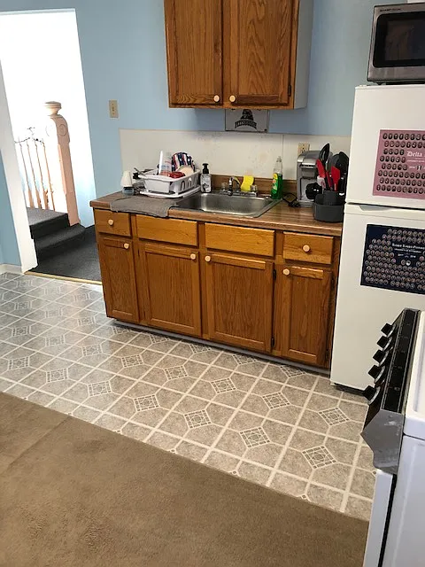 1 bed, 450 sqft, $1,100 — Photo 1