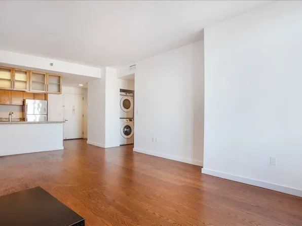 40-26 College Point Boulevard image 5 of 18