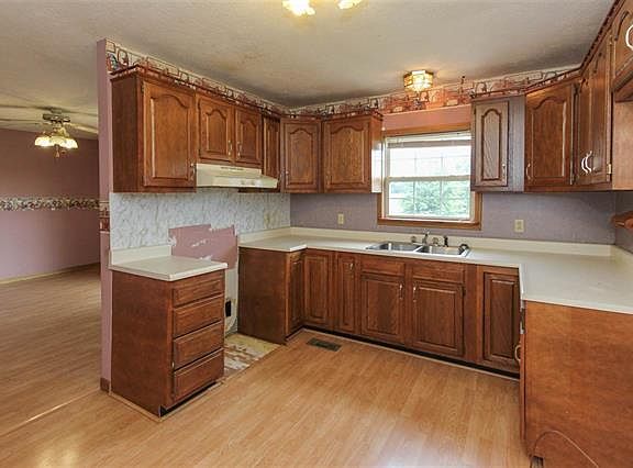 5th image of 2593 N County Road 825 W