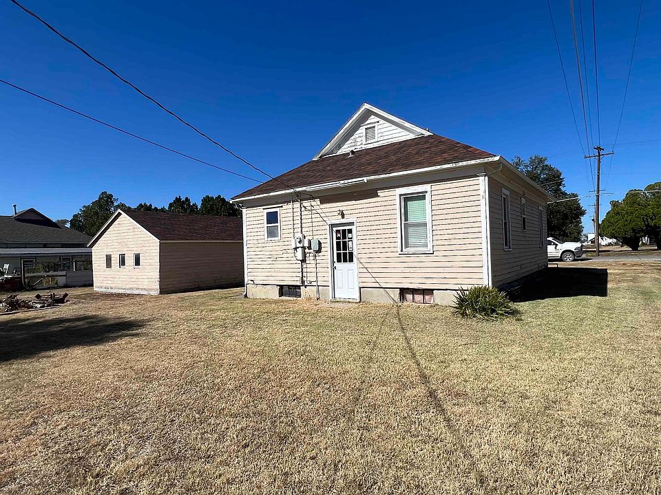 1013 Warren Ave, Wakeeney, KS 67672 Zillow