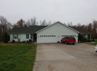 117 Summers Ln, Kevil, KY 42053