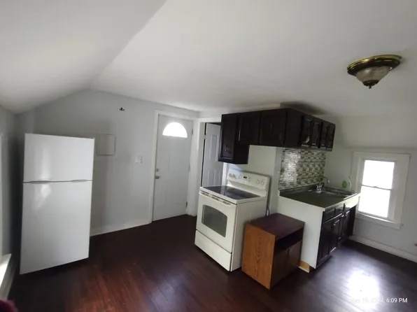 1615 Herbert St #1/2, Lansing, MI 48910