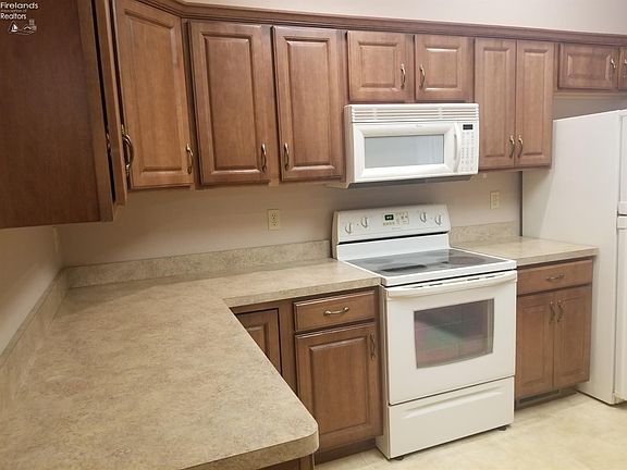 5th image of 1719 Courtney Ln