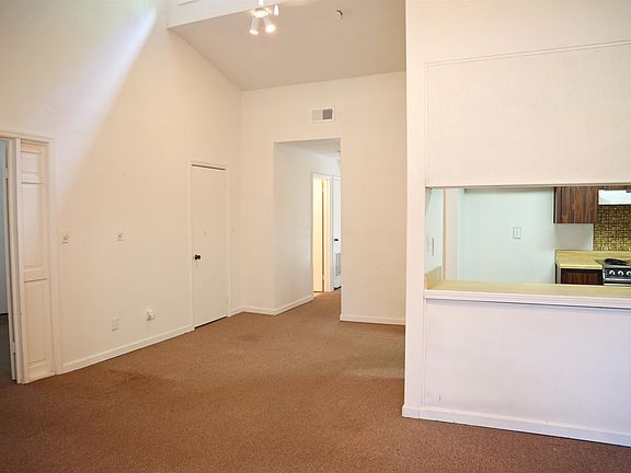 2nd image of 1604 Sequoia Dr
