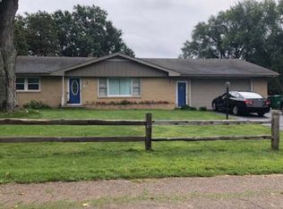 2275 Humbolt Dr, Rockford, IL 61101