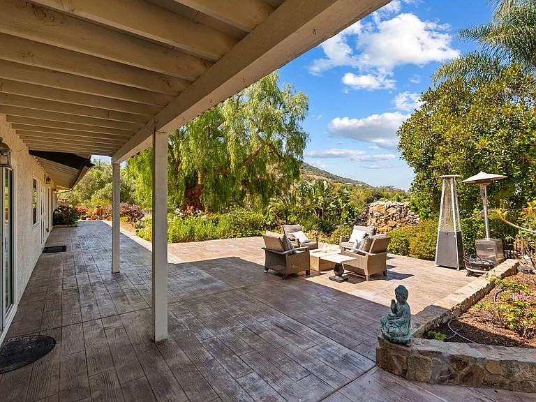 20063 Elfin Forest Ln — Photo 41