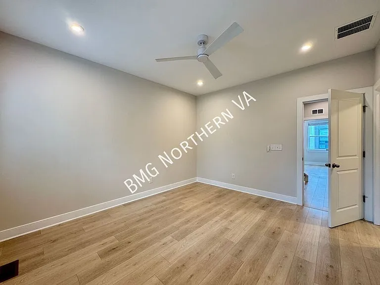 1021 S Taylor Ct — Photo 16