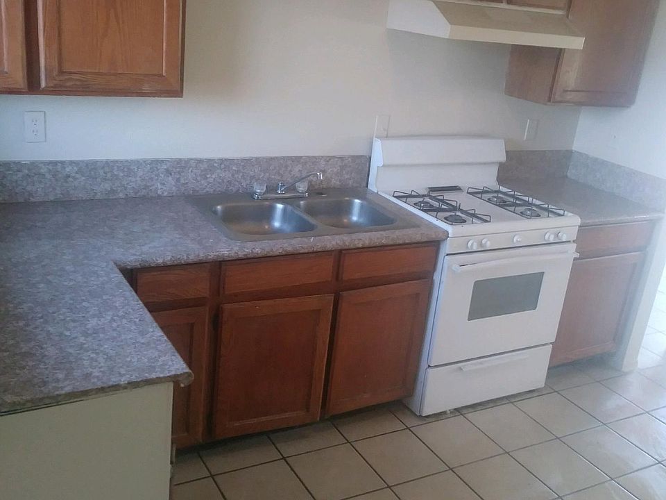 1st image of 73857 Sunnyslope Dr #B