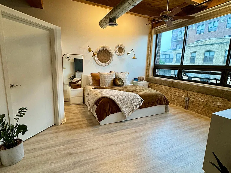 234 E Reservoir Ave #303 — Photo 28