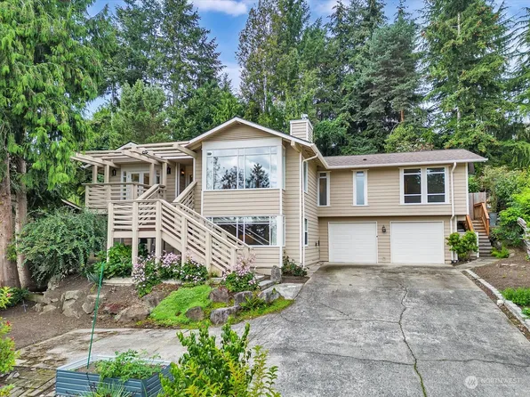 19309 65th Place NE, Kenmore, WA 98028
