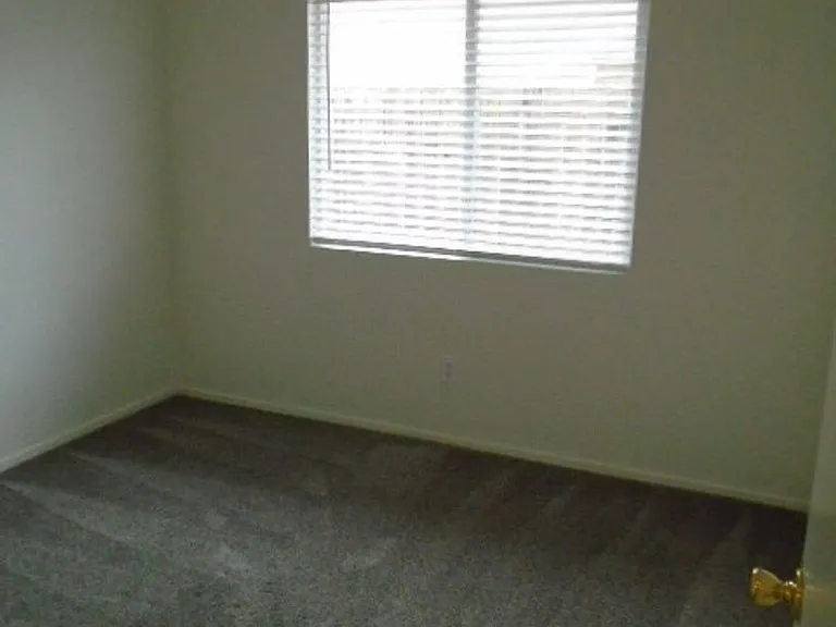 2378 Roualt St — Photo 19