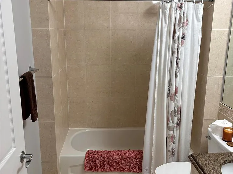6 Harbour Isle Dr E #205 — Photo 25