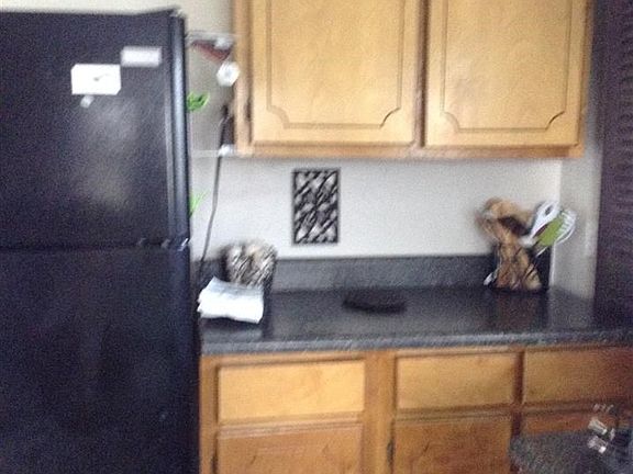 4th image of 107 W Clairborne St