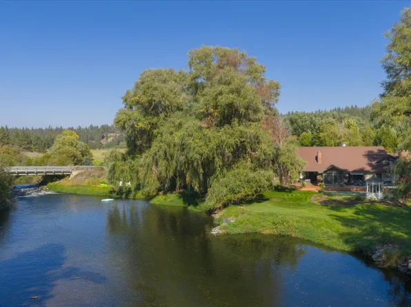 3207 E River Glen Dr, Colbert, WA 99005