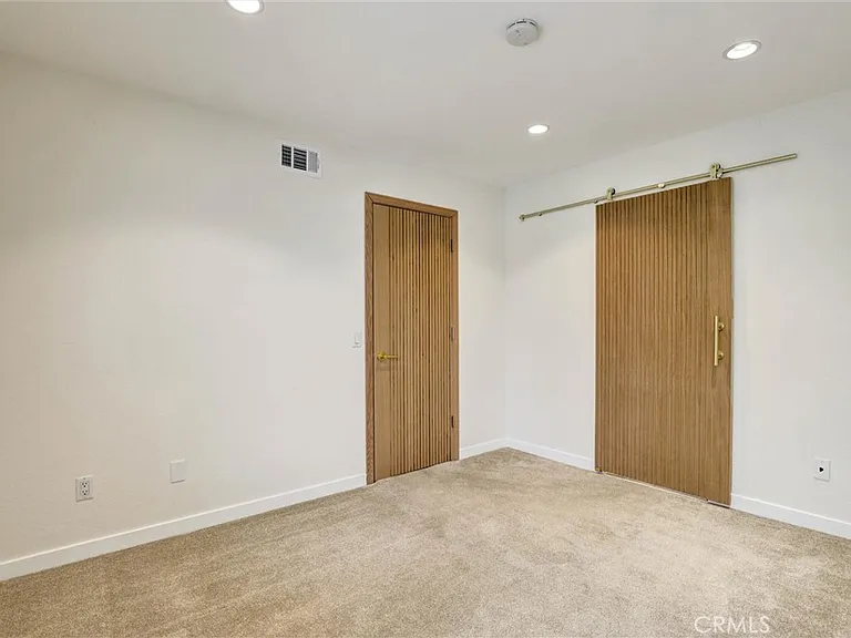 26191 Sanz #D — Photo 13