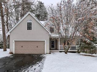 4 Brays Ln, Amherst, NH 03031