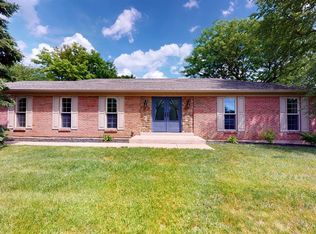 8212 Lakeshore Dr, West Chester, OH 45069