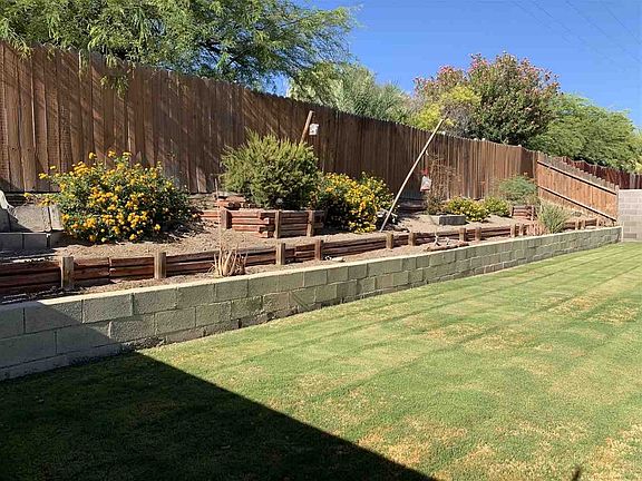 5th image of 1521 W Vicky Ln
