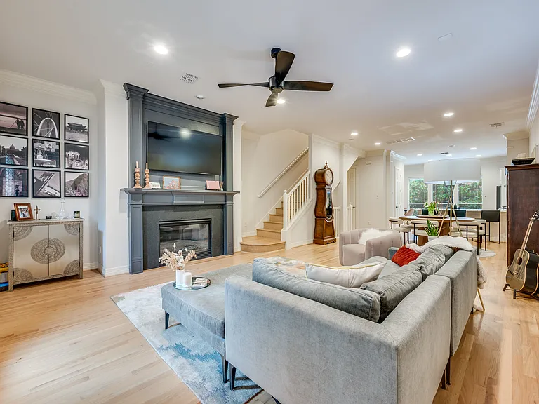4232 Holland Ave — Photo 8