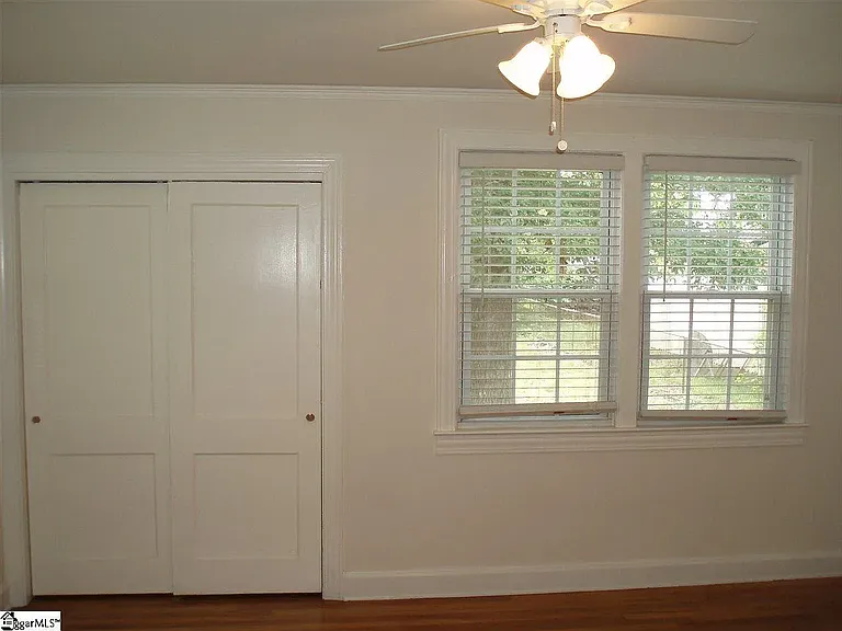 37 Holmes Dr — Photo 13