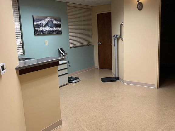 3rd image of 6850 Perimeter Dr Suite D
