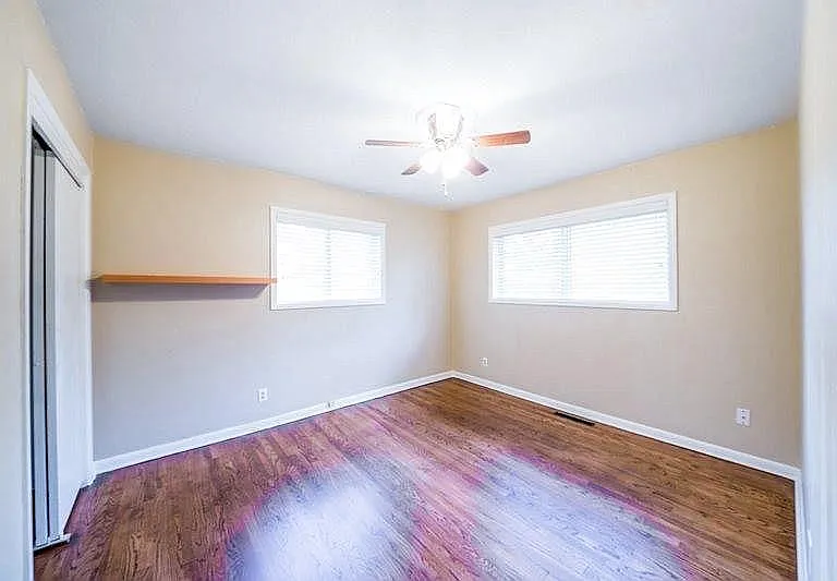 2211 W Sherwood Ave — Photo 13