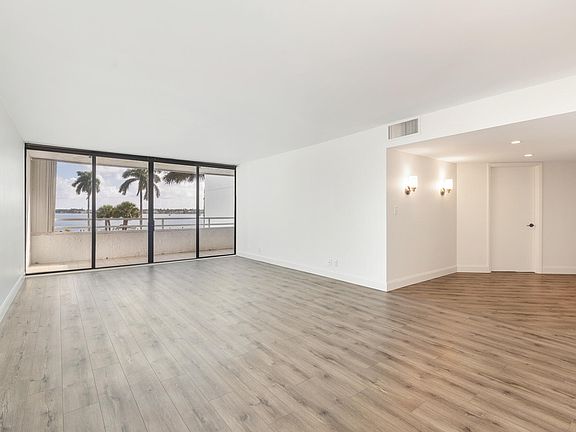 3rd image of 3701 S Flagler Dr APT B303