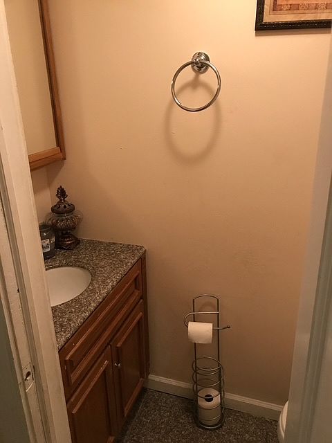 1st image of 140 Hunnewell Ave #1